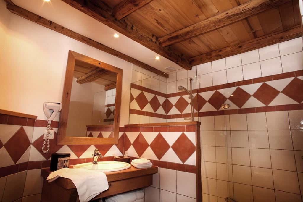 Auberge Du Moulin De Lere Vailly Εξωτερικό φωτογραφία